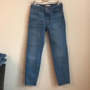 Levis high rise skinny wedgie denim jeans 26
